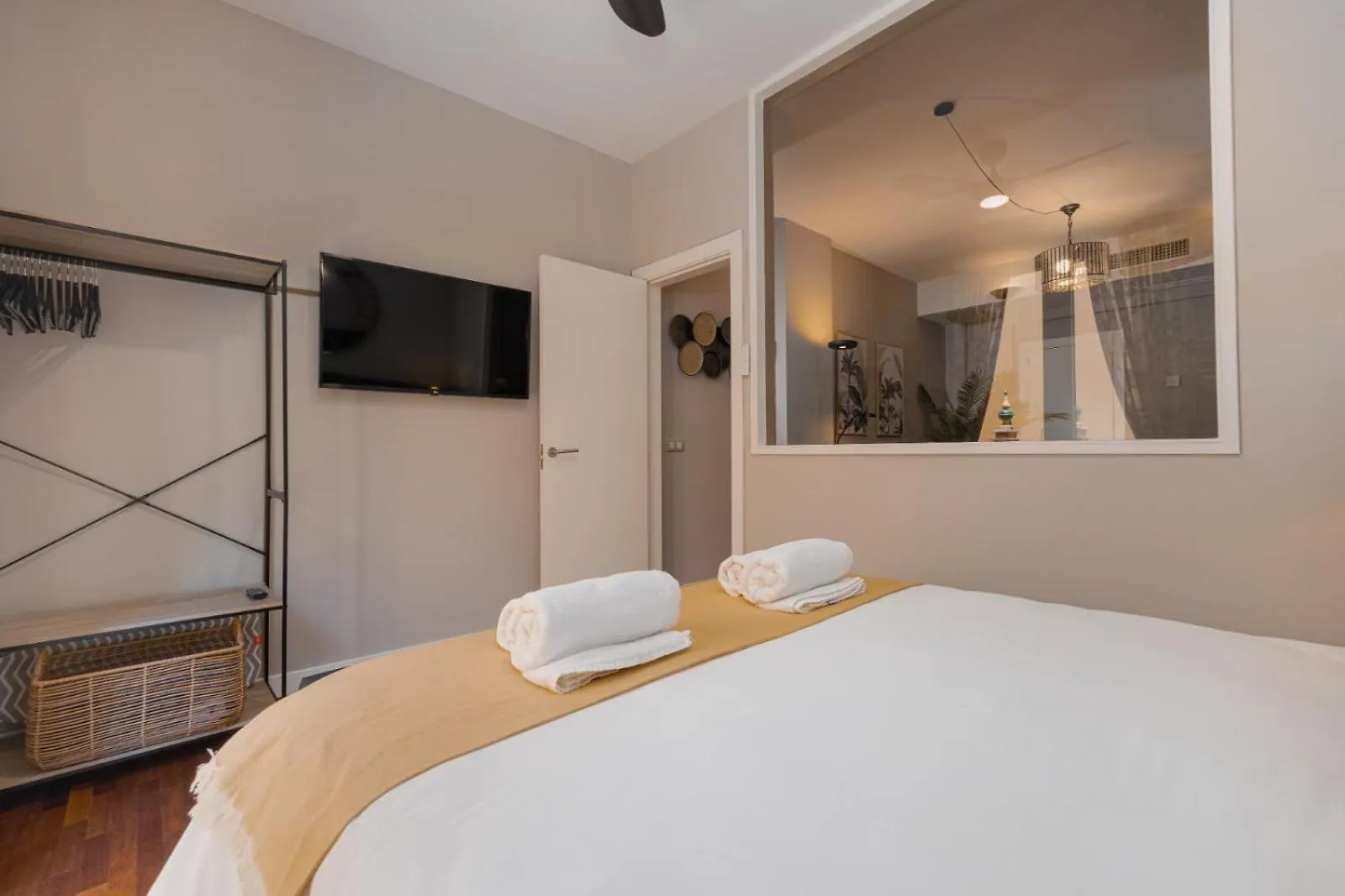 Cathedral Suites - City Center Apartment Малага Испания