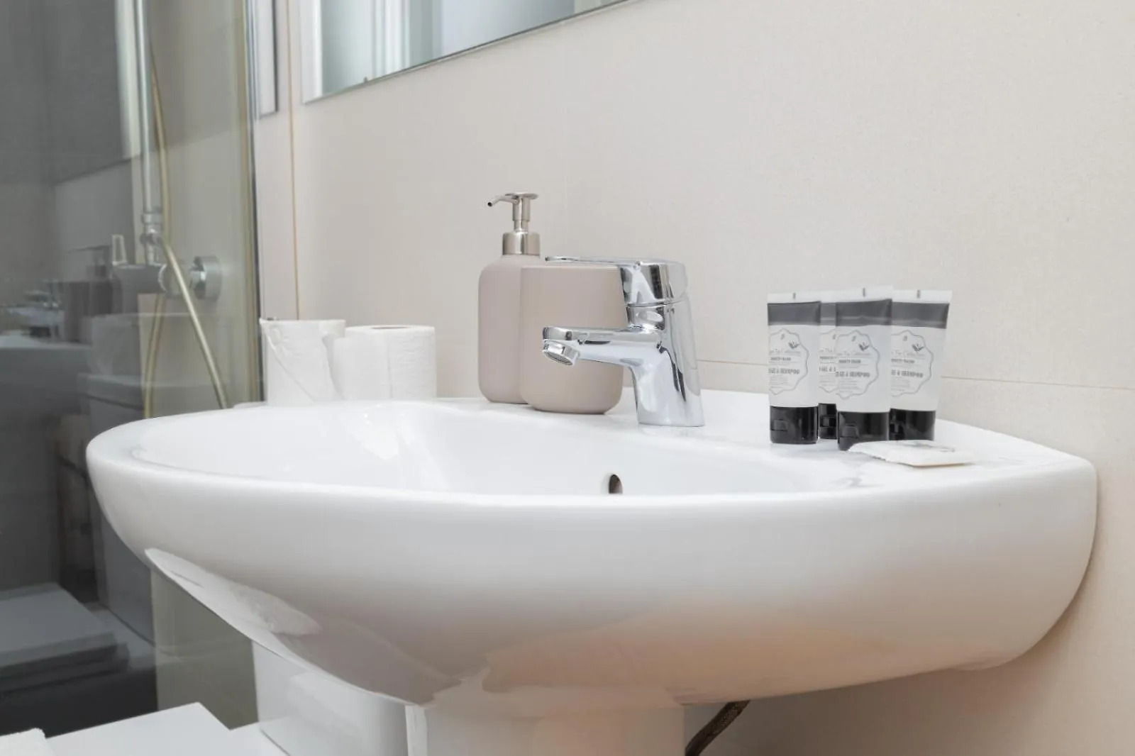 Cathedral Suites - City Center Apartment Малага